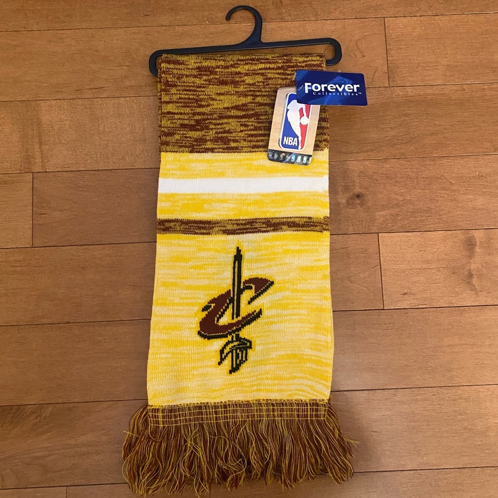 NBA Cleveland Cavaliers Scarf NWT Gold Wine Fringe Fan Gear OS